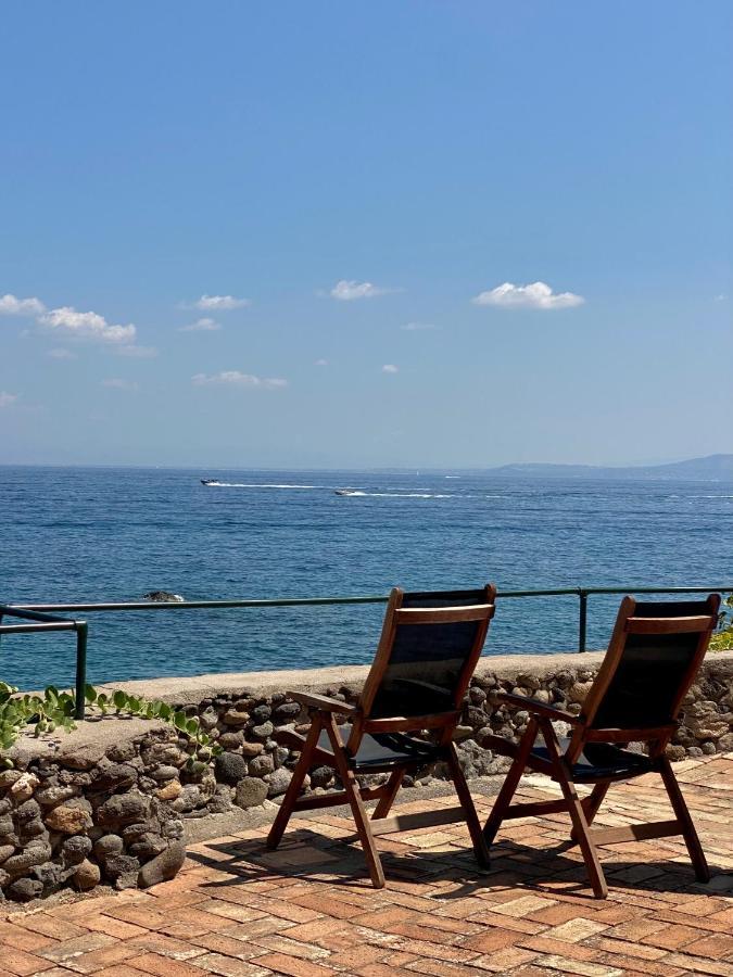 Nelinda Waterfront Accommodation Казамиччола-Терме Экстерьер фото